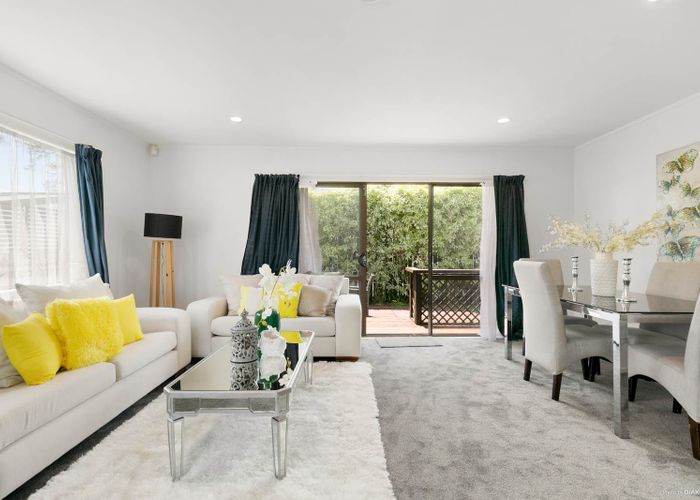  at 5/30 Avondale Road, Avondale, Auckland