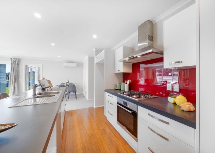  at 9 Ken Douglas Drive, Aotea, Porirua, Wellington