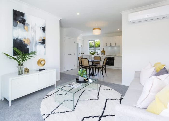  at 44D Pine Avenue, Upper Hutt Central, Upper Hutt