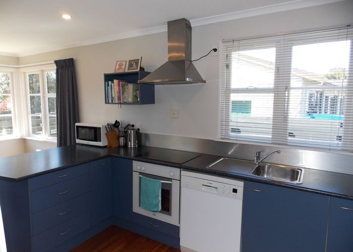  at 60 College Street, Awapuni, Palmerston North, Manawatu / Whanganui