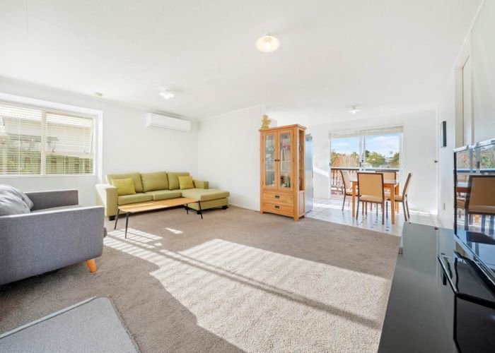  at 29 Cyril Crescent, West Harbour, Auckland