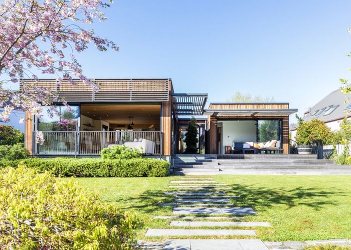  at 35 Poynder Avenue, Fendalton, Christchurch City, Canterbury