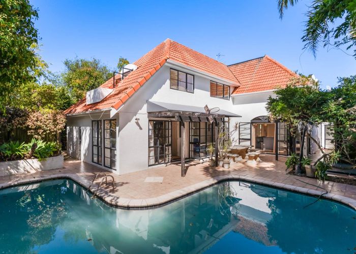  at 19 Elizabethan Gardens, Saint Heliers, Auckland City, Auckland