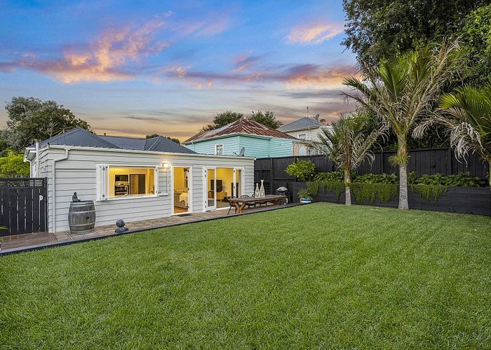 Free property data for 48 Bright Street, Eden Terrace, Auckland homes