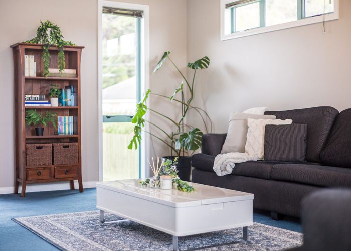  at 2 Henry Street, Ebdentown, Upper Hutt