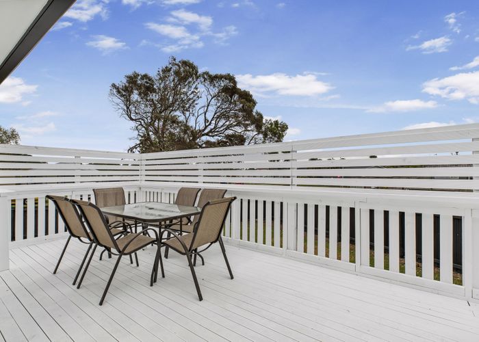  at 42 Kemble Close, Mangere, Auckland