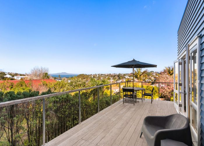  at 16 Jellicoe Road, Murrays Bay, North Shore City, Auckland