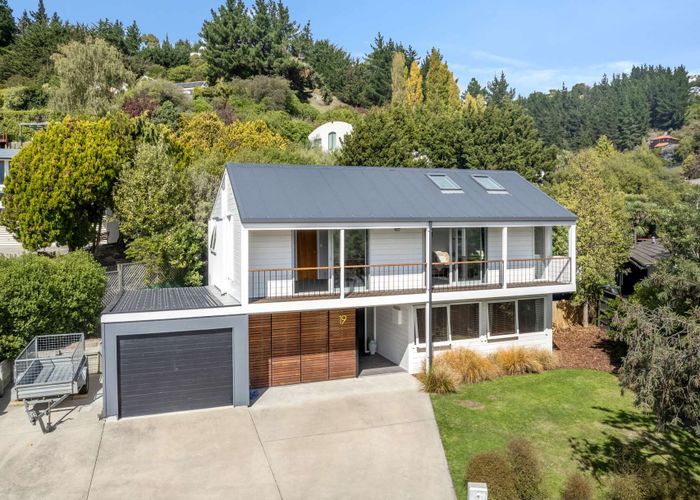 at 19 Gunns Crescent, Cashmere, Christchurch