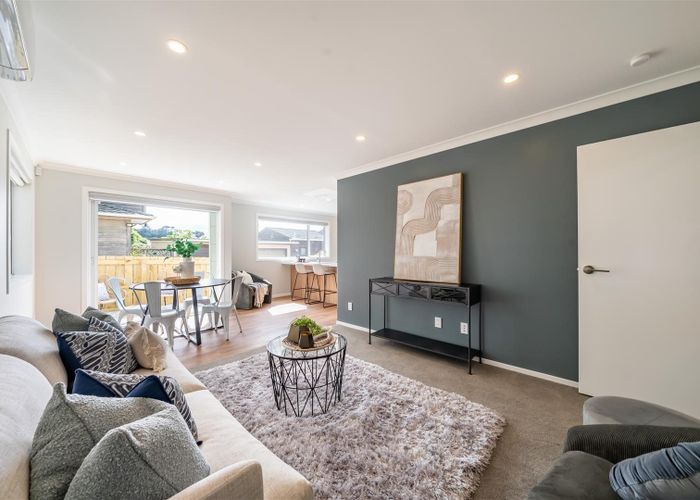  at 44E Phillip Street, Johnsonville, Wellington, Wellington