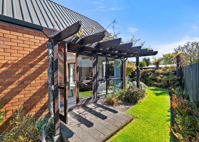  at 3/261 Centaurus Road, Saint Martins, Christchurch