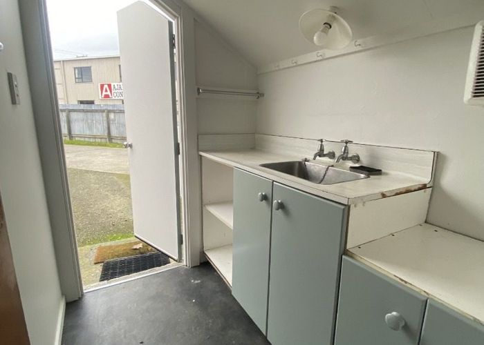  at 4/7 Charlton Lane, Gore, Gore, Southland