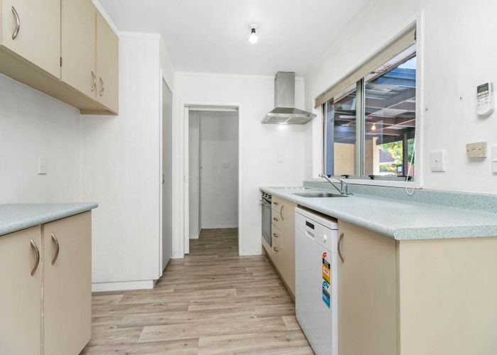  at 2/68 Clayburn Road, Glen Eden, Waitakere City, Auckland