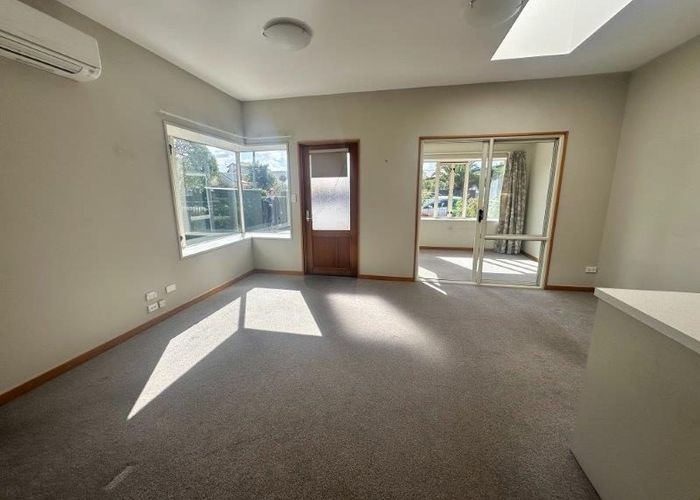  at 1/65 Bryndwr Road, Bryndwr, Christchurch City, Canterbury