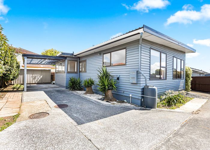  at 37A Border Road, Henderson, Waitakere City, Auckland