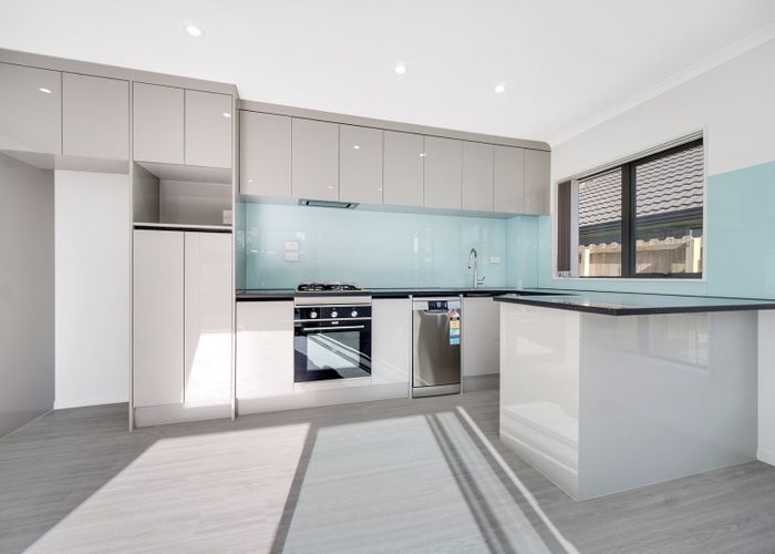  at 1/49 Gadsby Road, Favona, Manukau City, Auckland