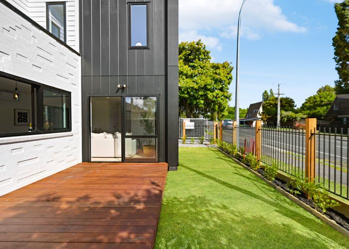 at 1/11 Comries Road, Chartwell, Hamilton, Waikato
