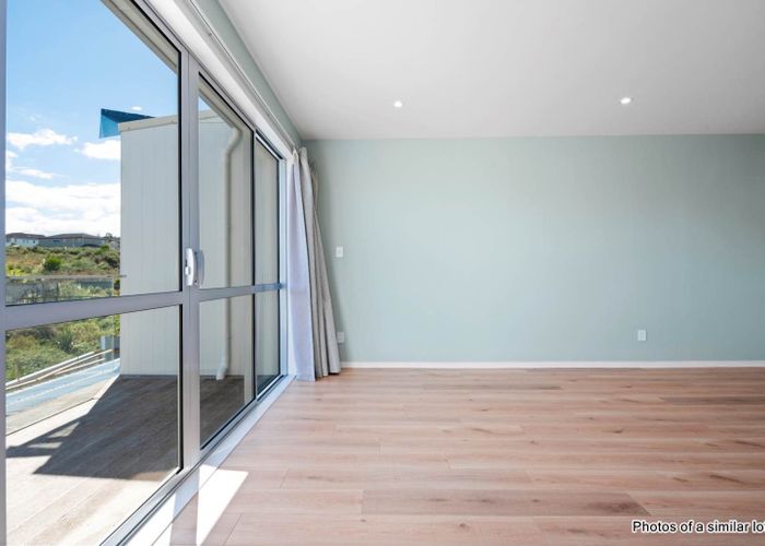  at 10/10 Vinifera Place, Fairview Heights, North Shore City, Auckland