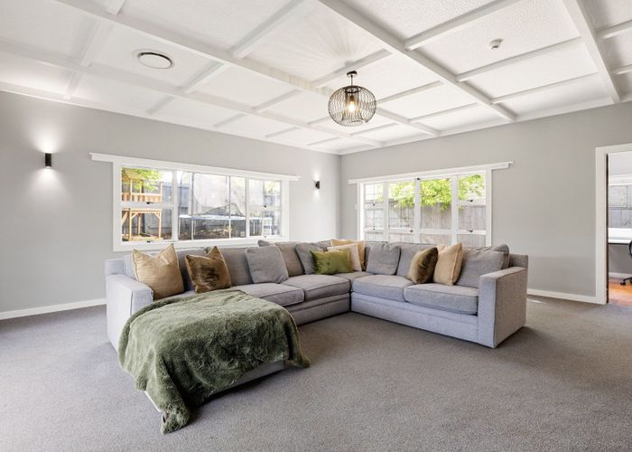  at 117 Forest Lake Road, Forest Lake, Hamilton, Waikato