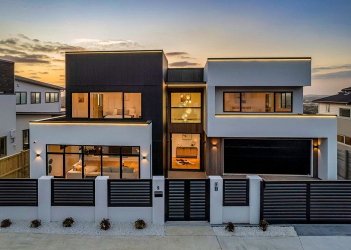  at 9 Michael Richard Place, East Tamaki Heights, Auckland