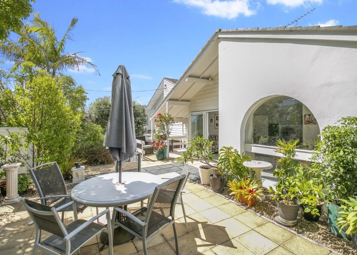  at 1/17 Cameron Street, Takapuna, Auckland