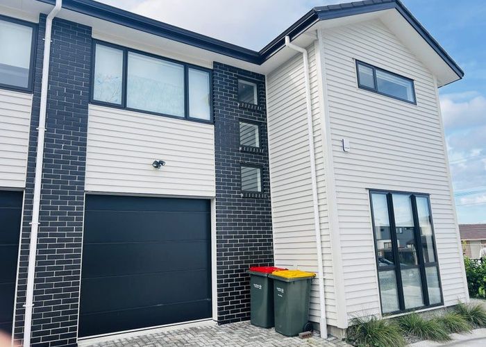  at 1 Hanga Place, Papatoetoe, Manukau City, Auckland