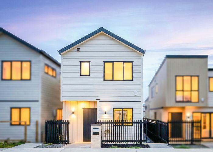  at 22 Toetoe Street, Westgate, Waitakere City, Auckland