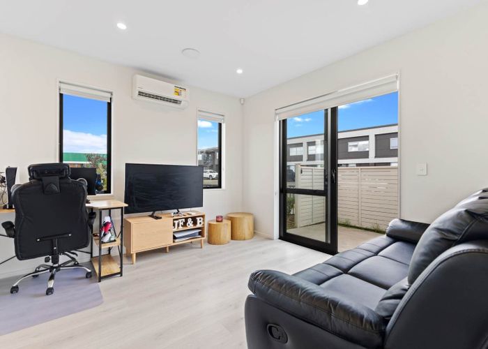  at 3 Kawe Marie Lane, Takanini, Papakura, Auckland