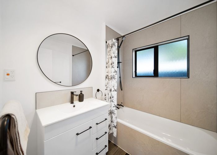  at 164B Clevedon Road, Papakura, Papakura, Auckland