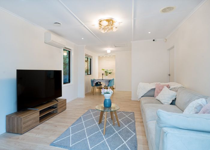  at 12 Pomaria Road, Henderson, Auckland