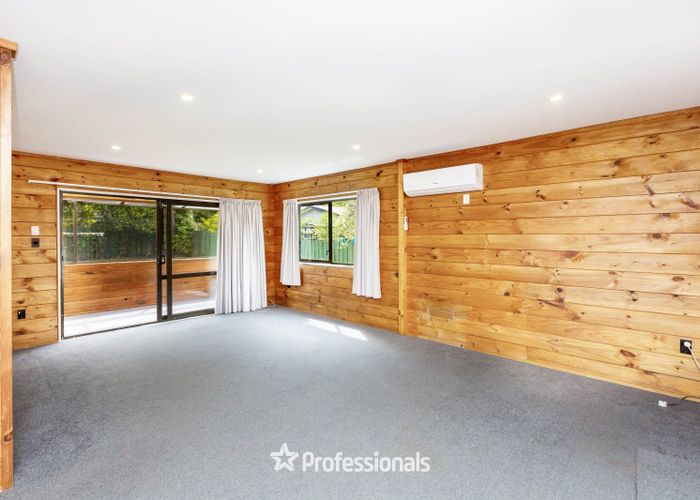  at 6 Edmund Lomas Grove, Birchville, Upper Hutt, Wellington