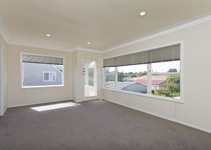  at 2/64 Rawhiti Road, One Tree Hill, Auckland City, Auckland
