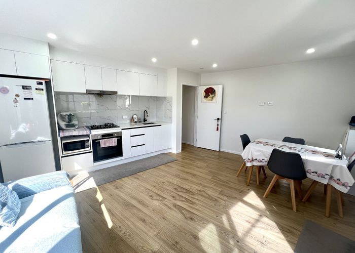  at 1A Cambric Place, Botany Downs, Manukau City, Auckland