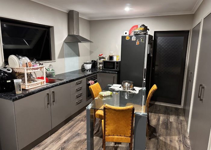  at 21A Benton Place, Manurewa East, Manukau City, Auckland