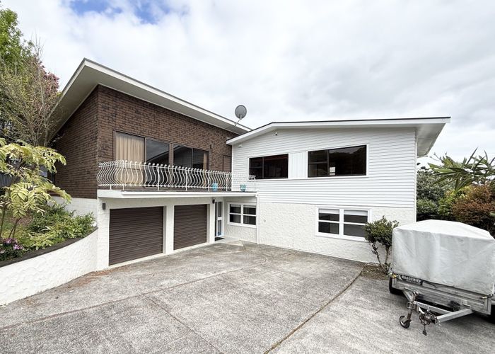  at 10 Castleton Street, Birkdale, North Shore City, Auckland