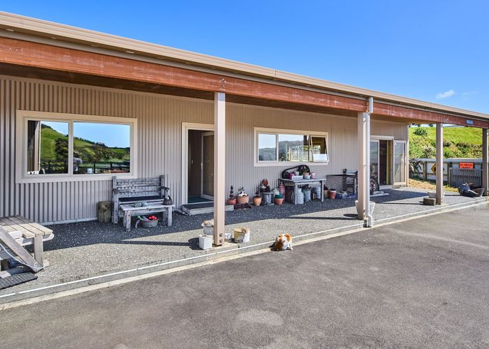  at 132 Bing Lucas Drive, Tawa, Wellington