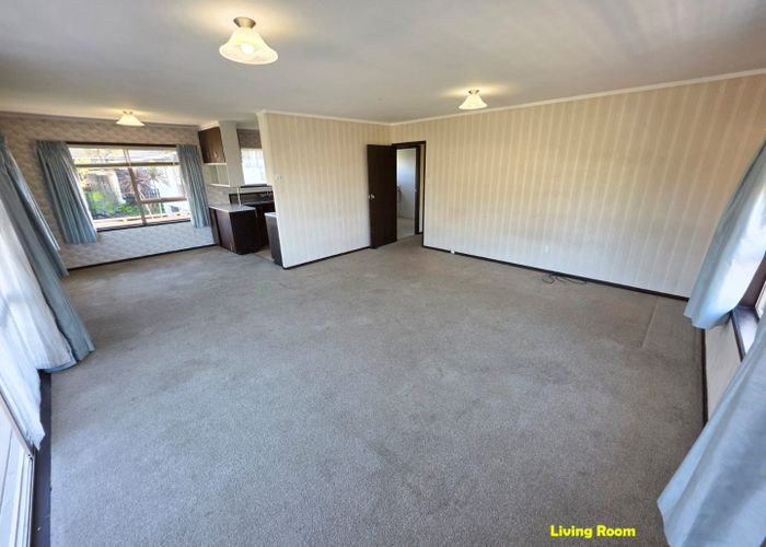  at 42 Miltonia Ave, Te Atatu South, Waitakere City, Auckland