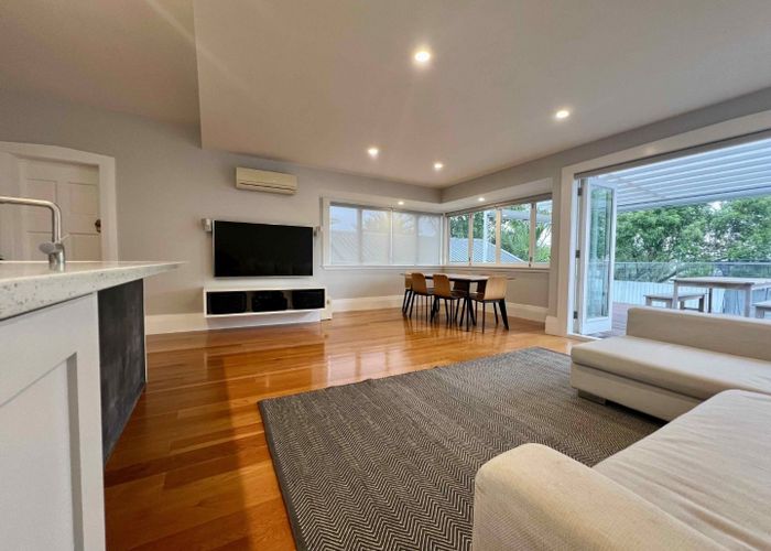  at 8 Cumberland Avenue, Westmere, Auckland City, Auckland