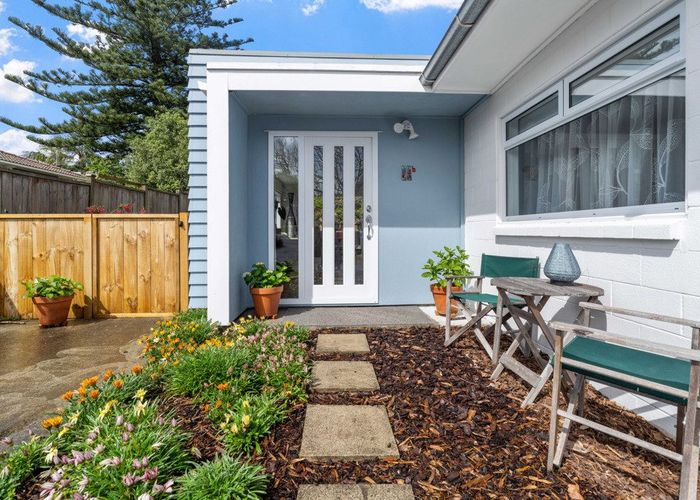  at 64b Muir Ave, Mangere Bridge, Manukau City, Auckland