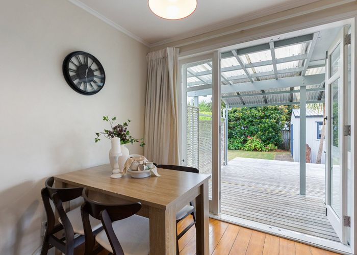  at 117 Fairfield Road, Fairfield, Hamilton