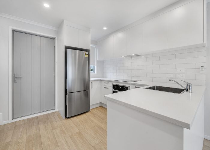  at 74B Stanley Road, Glenfield, North Shore City, Auckland