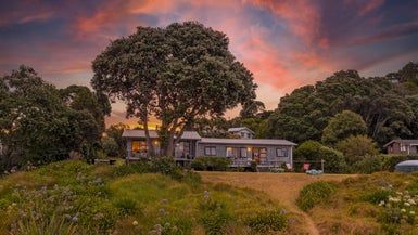  at 8 Bay View Place, Ferry Landing, Whitianga