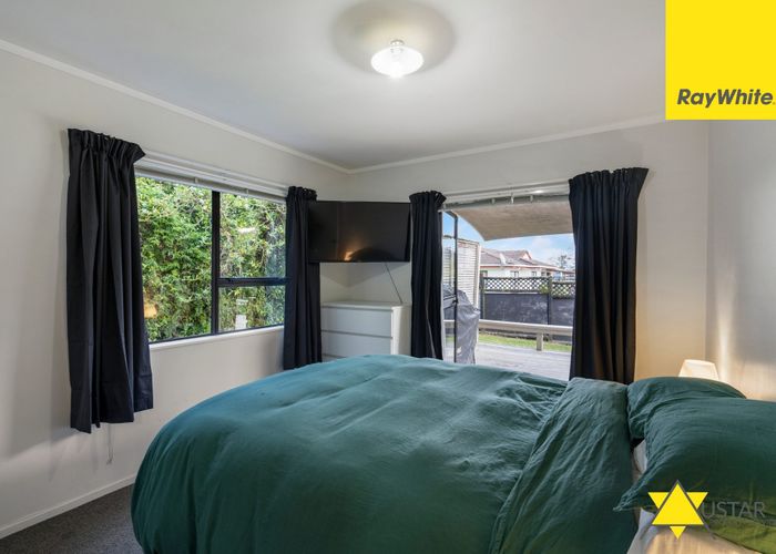  at 2/57 Hale Crescent, Bayview, North Shore City, Auckland
