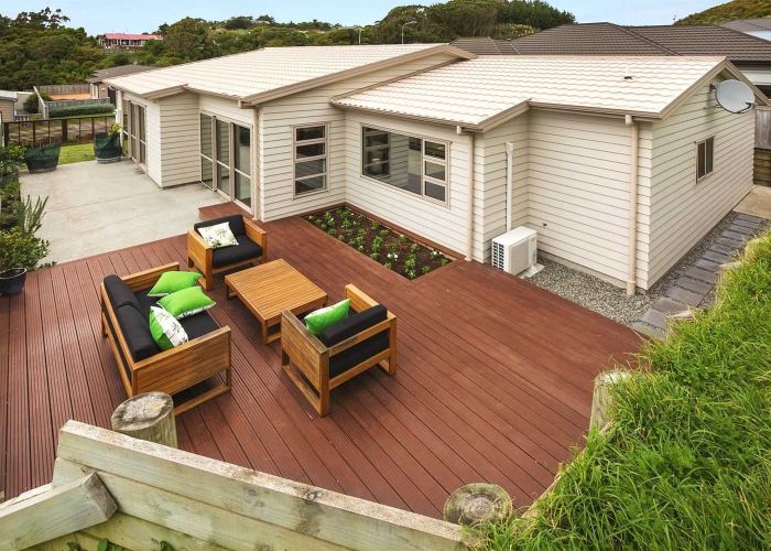  at 76 Staithes Drive North, Whitby, Porirua, Wellington