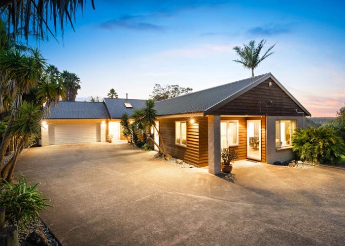  at 136 Schnapper Rock Road, Schnapper Rock, North Shore City, Auckland