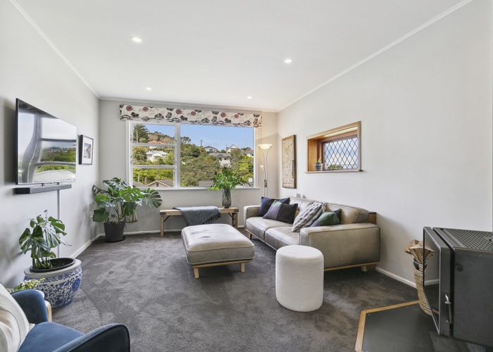  at 15 Omar Street, Khandallah, Wellington