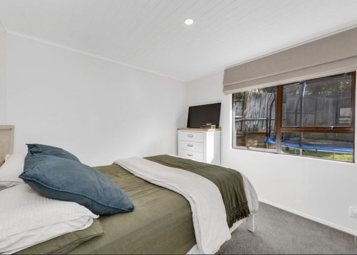  at 24 Culver Terrace, Howick, Auckland