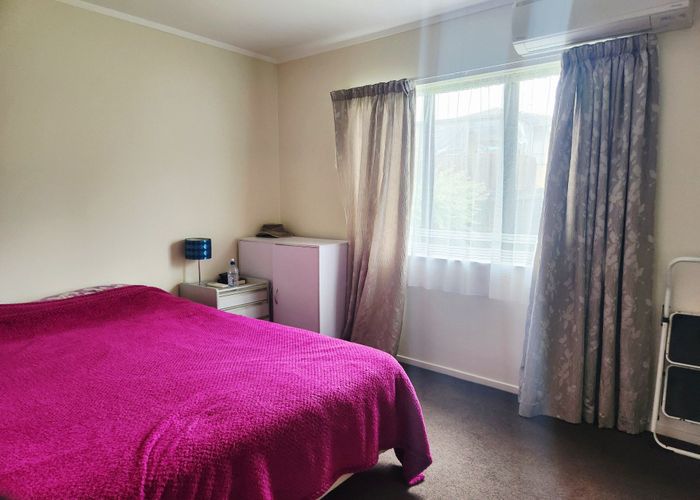  at 72 West Harbour Drive, West Harbour, Waitakere City, Auckland