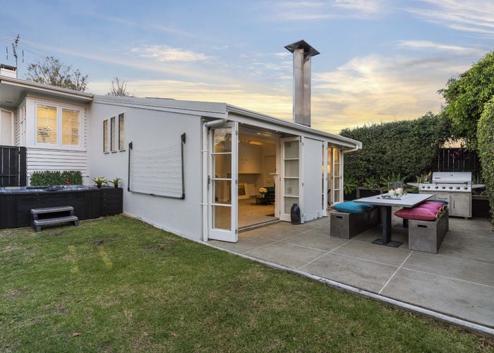  at 5 Paddington Street, Glen Innes, Auckland