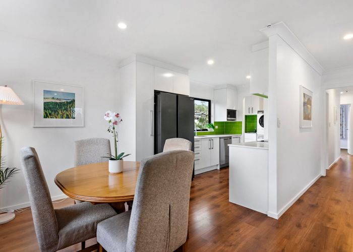  at 2/13 Sunburst Lane, Torbay, North Shore City, Auckland