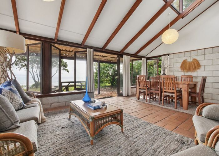  at 135 Karewa Parade, Papamoa, Tauranga, Bay Of Plenty